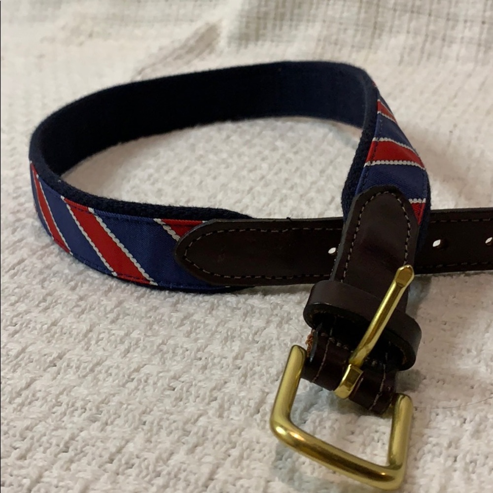 Vineyard Vines Unisex Belt Size 28 blue/red